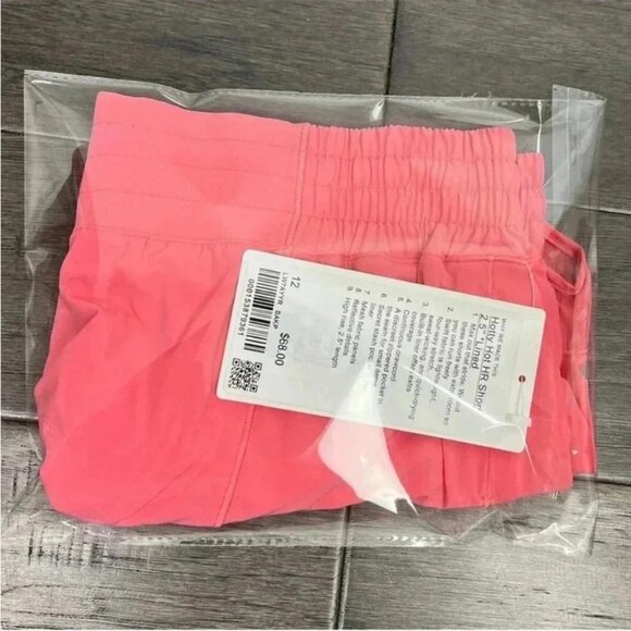 Lululemon NWT Hotty Hot High-Rise Short 2.5" Sakura Pink - Picture 9 of 9